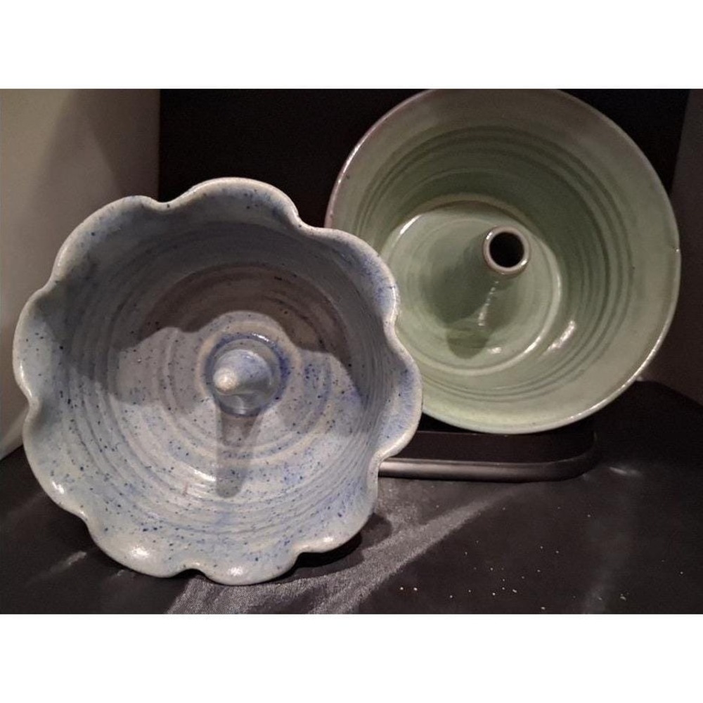 Vintage 2001 Signed Studio Pottery Set Blue Scalloped Ring Dish &‎ Green Bowl